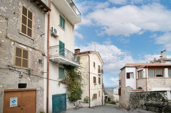 appartamento in vendita a Guidonia Montecelio in zona Montecelio