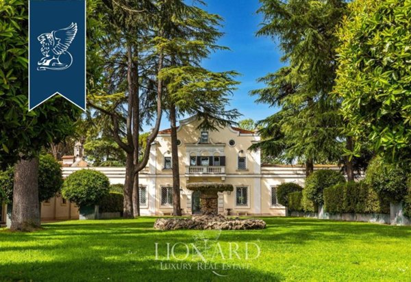 casa indipendente in vendita a Guidonia Montecelio