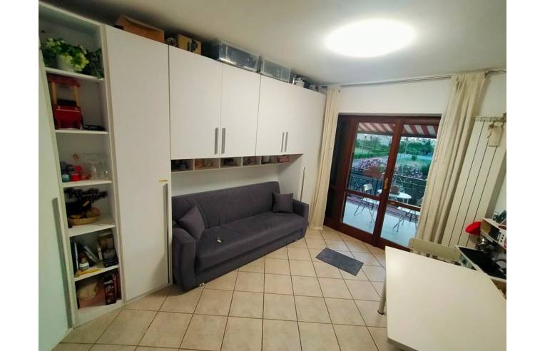 appartamento in vendita a Guidonia Montecelio in zona Marco Simone