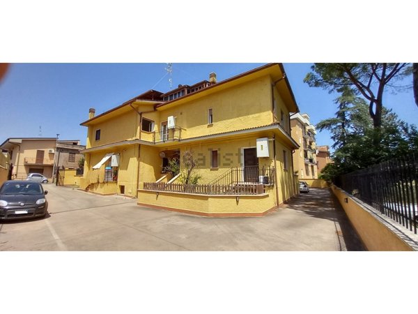 appartamento in vendita a Guidonia Montecelio in zona Villanova