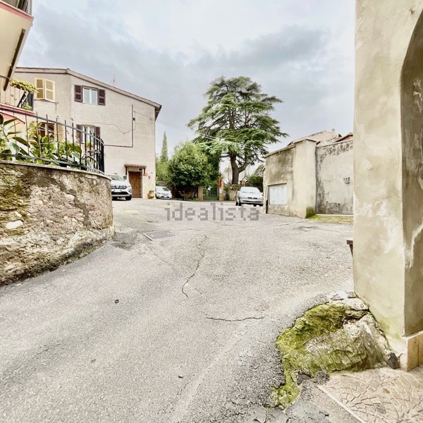 appartamento in vendita a Guidonia Montecelio in zona Montecelio