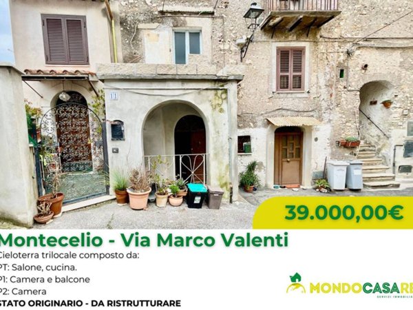 casa indipendente in vendita a Guidonia Montecelio in zona Montecelio