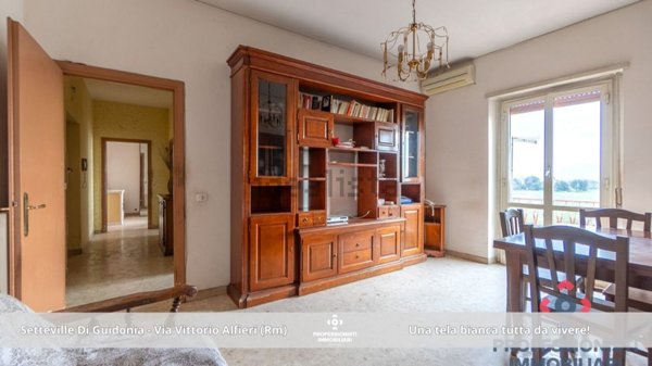 appartamento in vendita a Guidonia Montecelio in zona Guidonia