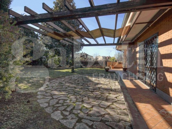 casa indipendente in vendita a Guidonia Montecelio