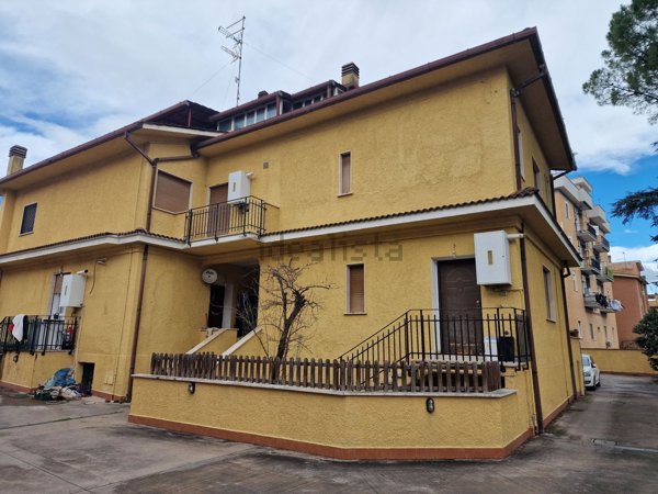 appartamento in vendita a Guidonia Montecelio in zona Villanova