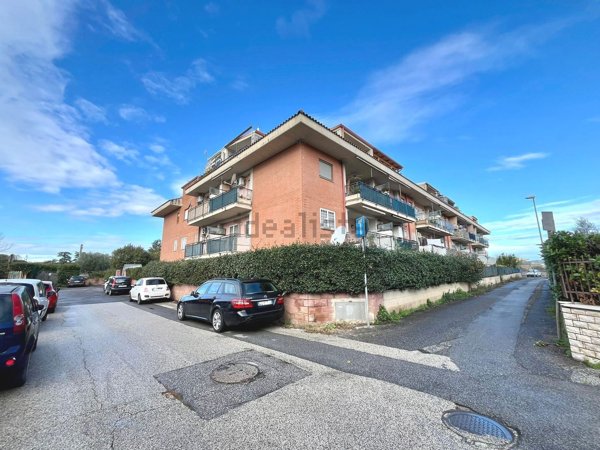 appartamento in vendita a Guidonia Montecelio in zona Villanova