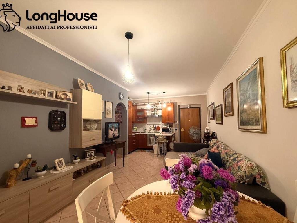 appartamento in vendita a Guidonia Montecelio in zona Marco Simone