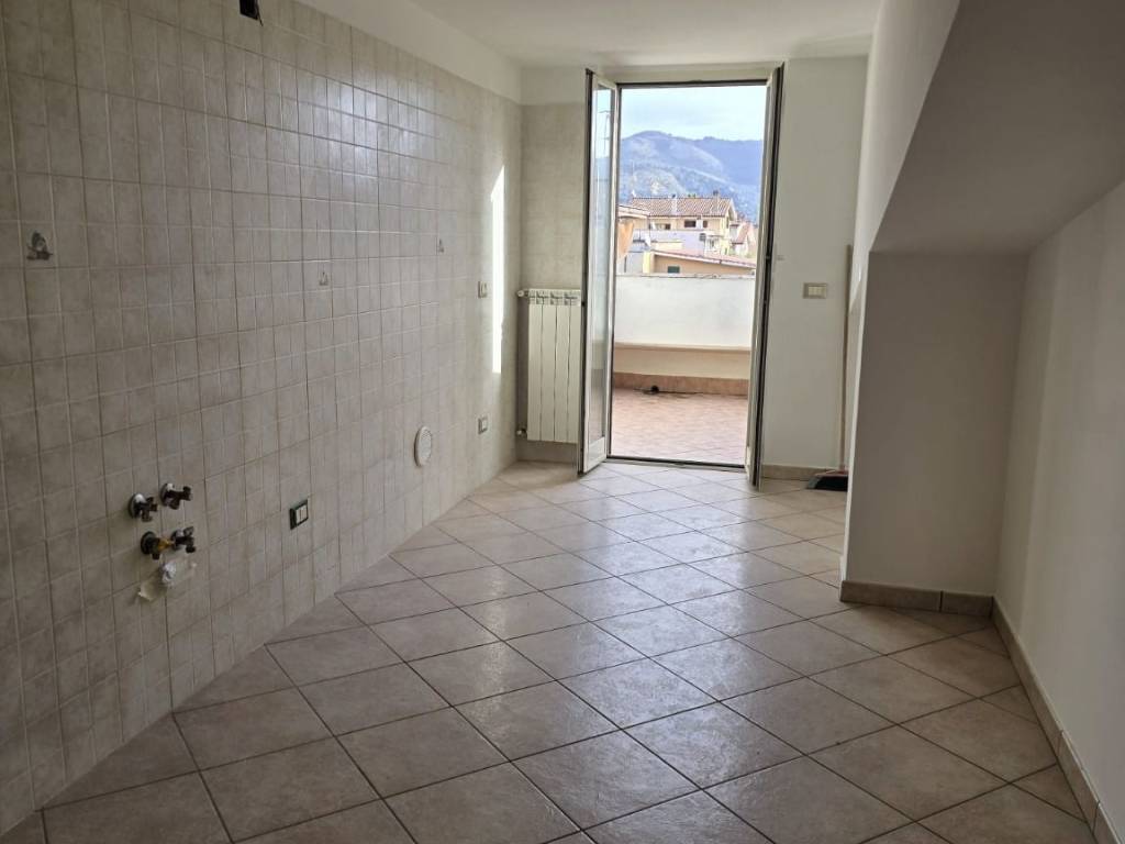 appartamento in vendita a Guidonia Montecelio in zona Villanova