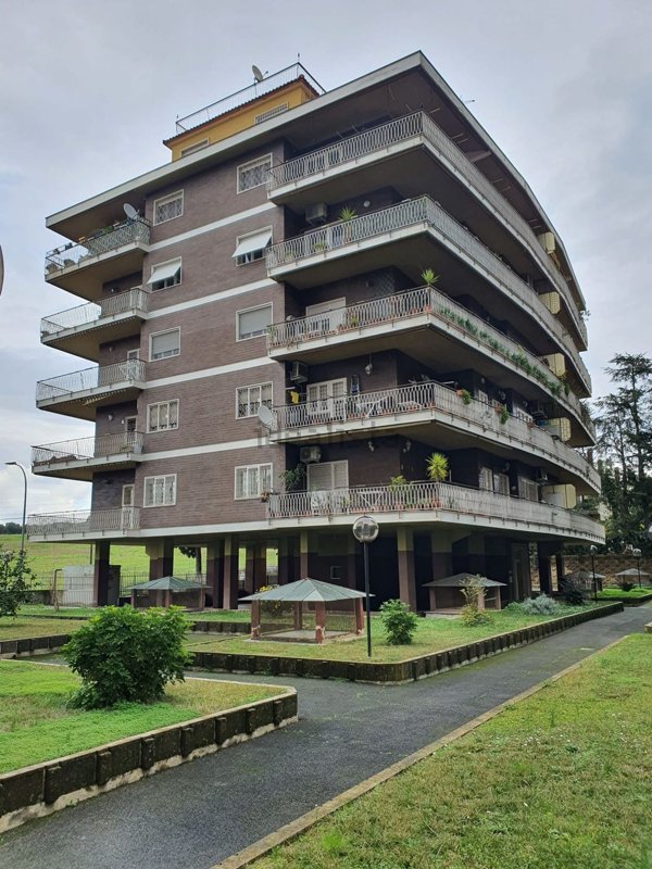 appartamento in vendita a Guidonia Montecelio in zona Colleverde