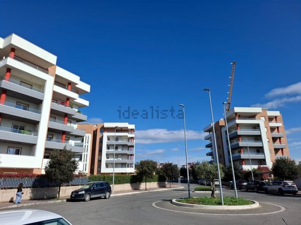 appartamento in vendita a Guidonia Montecelio in zona Guidonia