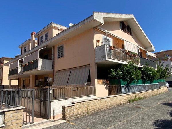 appartamento in vendita a Guidonia Montecelio