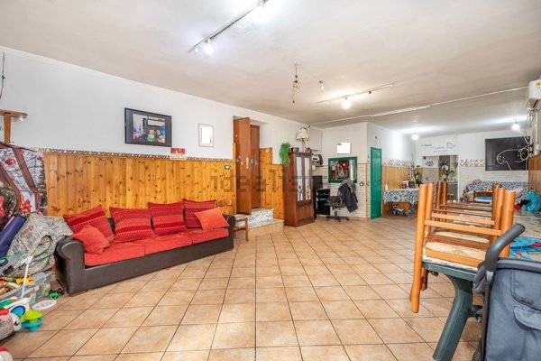 appartamento in vendita a Guidonia Montecelio in zona Villalba