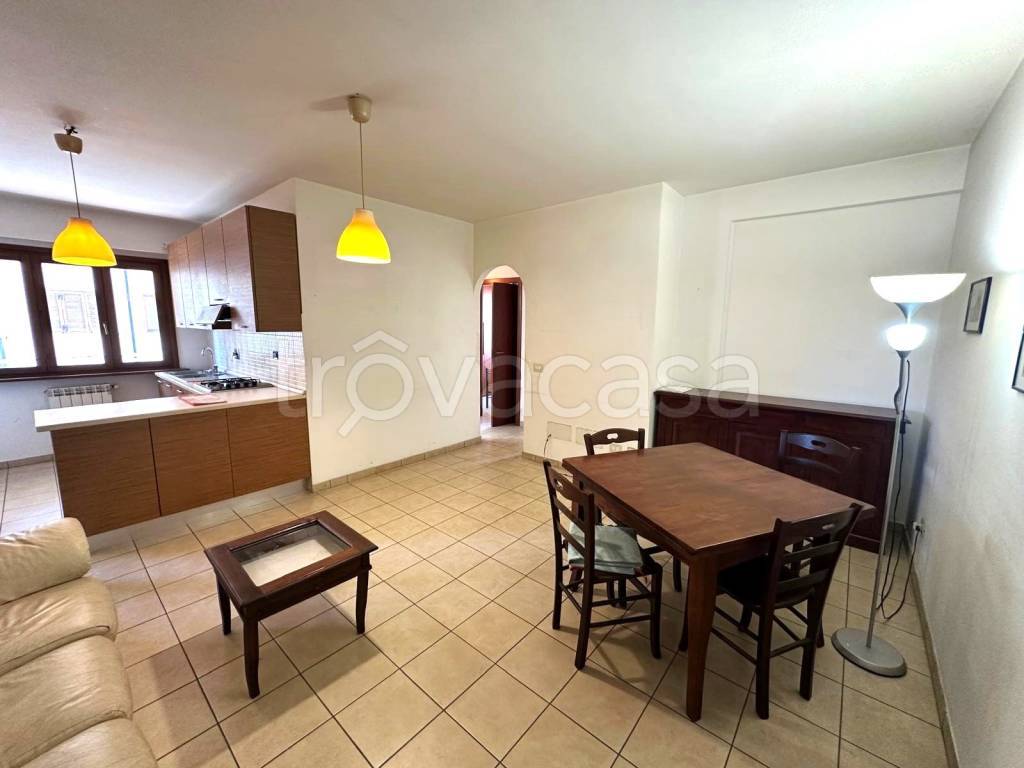 appartamento in vendita a Guidonia Montecelio in zona Villalba