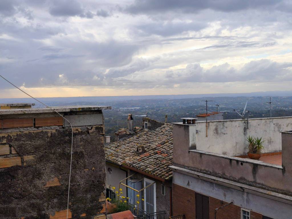 appartamento in vendita a Guidonia Montecelio in zona Montecelio