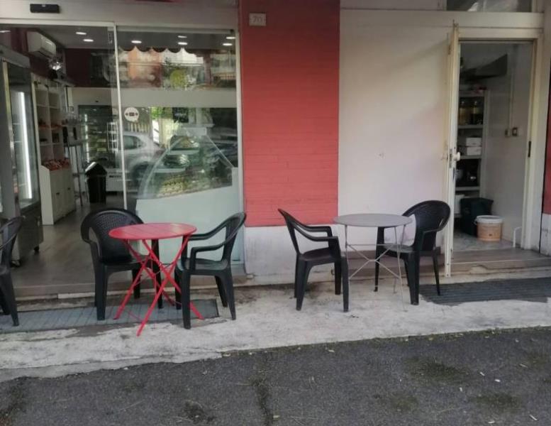 negozio in vendita a Guidonia Montecelio in zona Colleverde