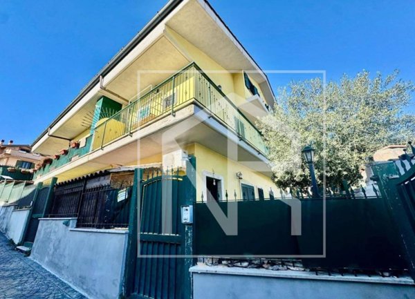 casa indipendente in vendita a Guidonia Montecelio in zona Marco Simone