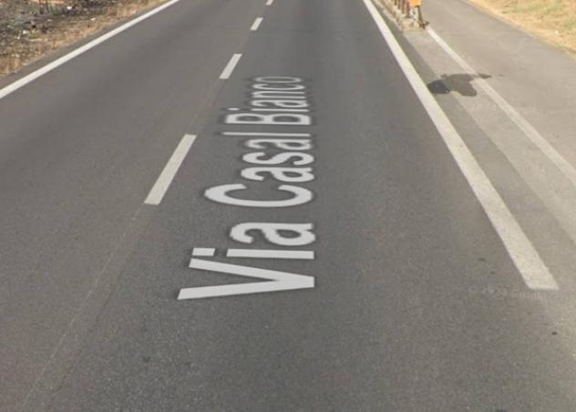 negozio in vendita a Guidonia Montecelio in zona Marco Simone