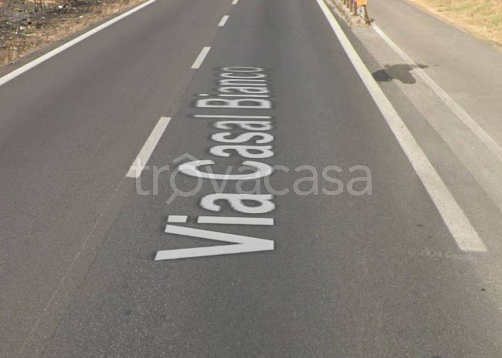 negozio in vendita a Guidonia Montecelio in zona Marco Simone