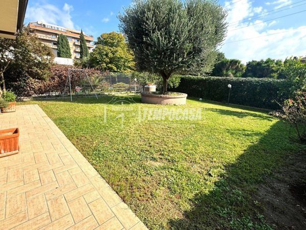 casa indipendente in vendita a Guidonia Montecelio