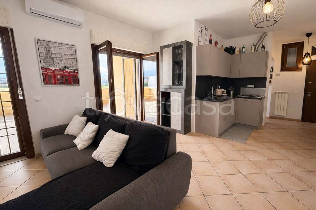 appartamento in vendita a Guidonia Montecelio in zona Villanova