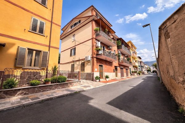 appartamento in vendita a Guidonia Montecelio in zona Guidonia