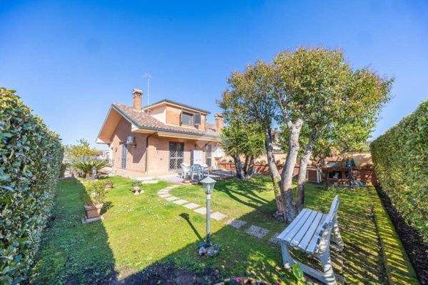 casa indipendente in vendita a Guidonia Montecelio