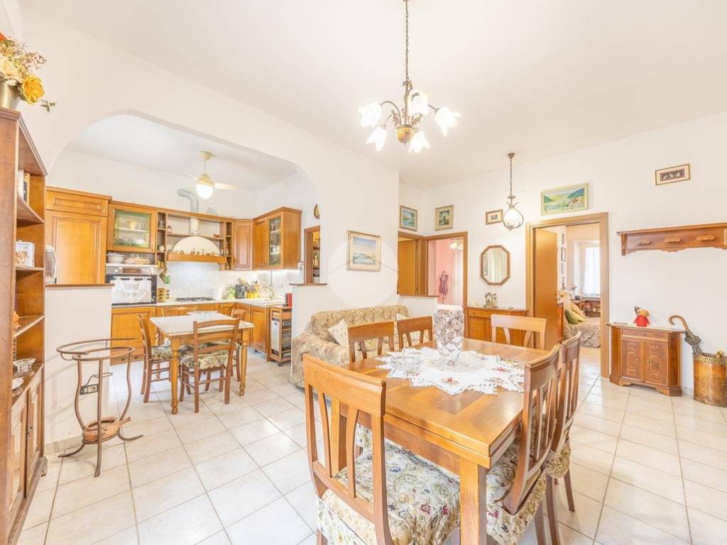 appartamento in vendita a Guidonia Montecelio in zona Guidonia