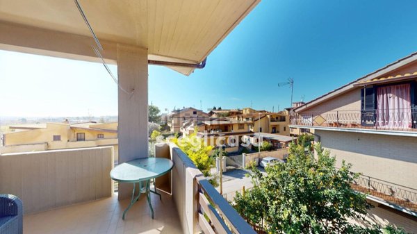 appartamento in vendita a Guidonia Montecelio in zona Guidonia