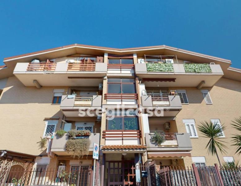 appartamento in vendita a Guidonia Montecelio in zona Guidonia