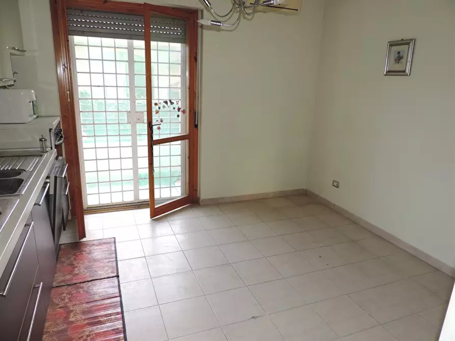 casa indipendente in vendita a Guidonia Montecelio in zona Guidonia