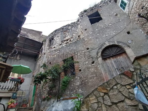 appartamento in vendita a Guidonia Montecelio in zona Montecelio