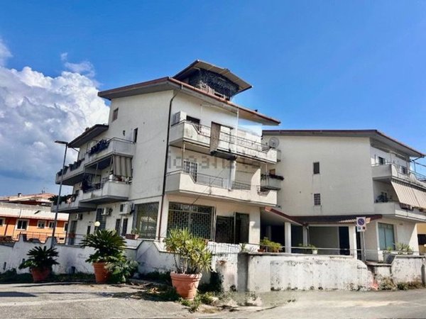 appartamento in vendita a Guidonia Montecelio in zona Guidonia