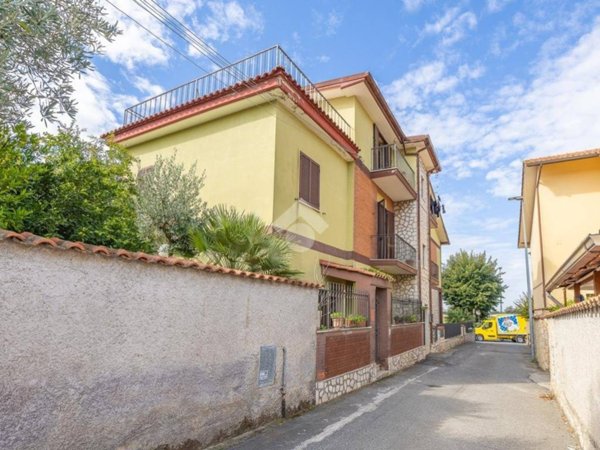 appartamento in vendita a Guidonia Montecelio in zona La Botte