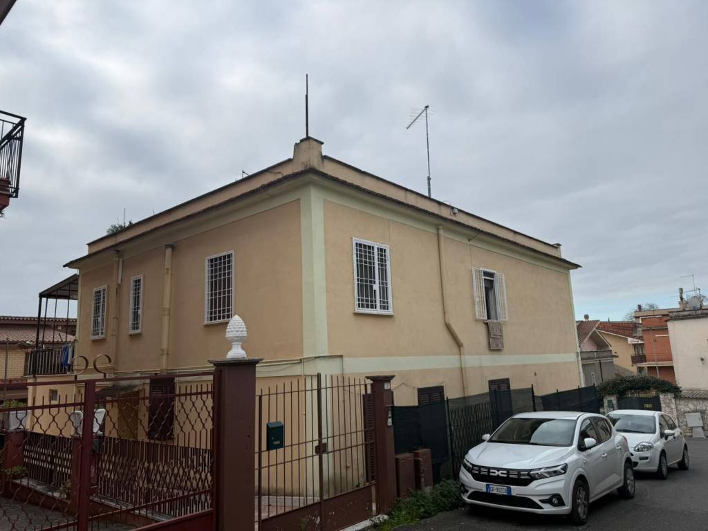 appartamento in vendita a Guidonia Montecelio