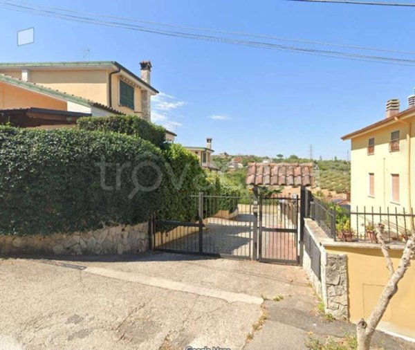 casa indipendente in vendita a Guidonia Montecelio in zona Pichini