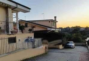 casa indipendente in vendita a Guidonia Montecelio