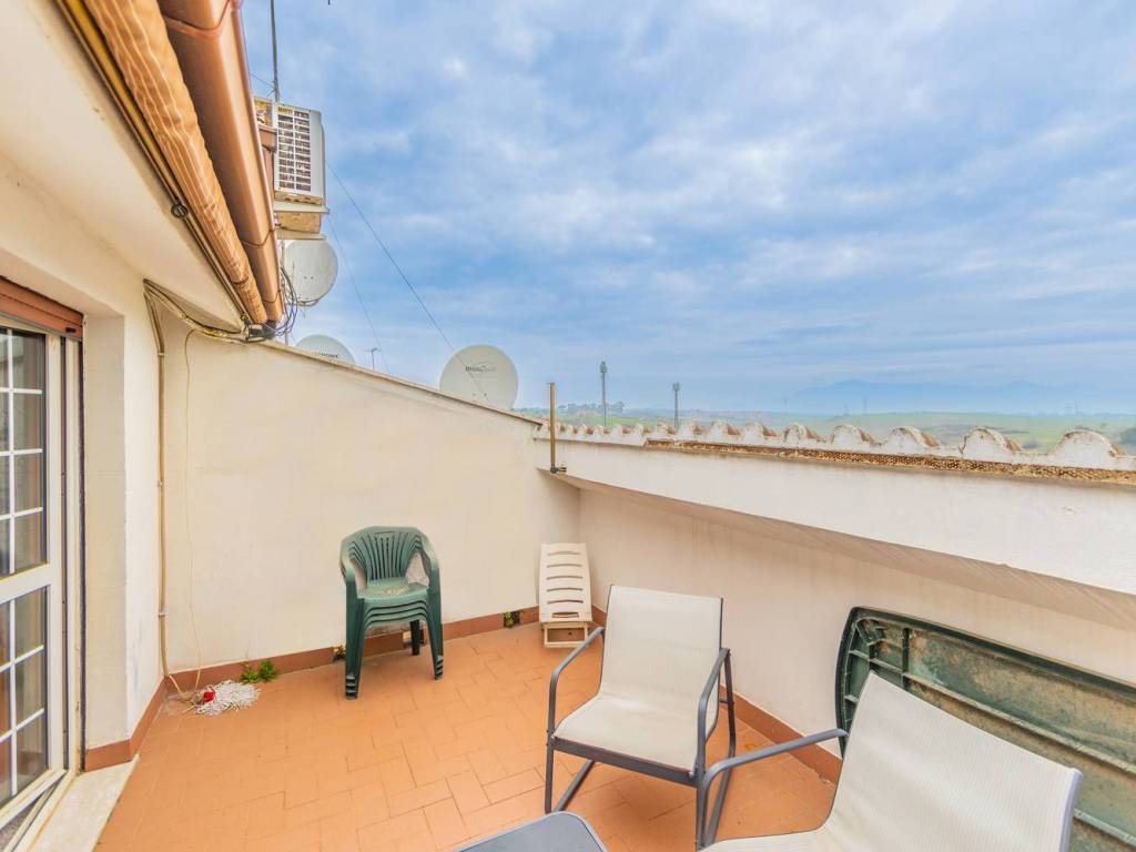 appartamento in vendita a Guidonia Montecelio in zona Setteville