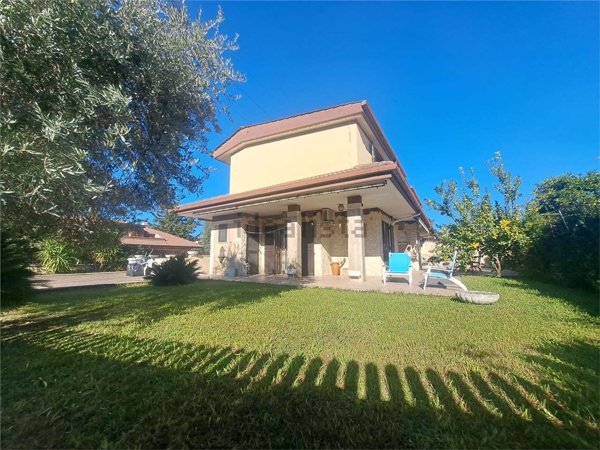 casa indipendente in vendita a Guidonia Montecelio