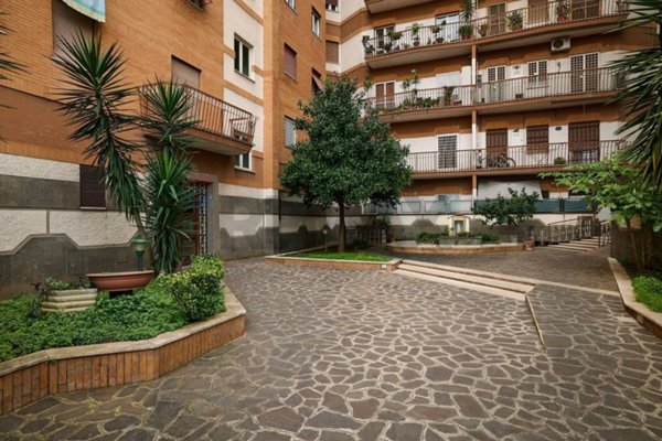 appartamento in vendita a Guidonia Montecelio in zona Setteville