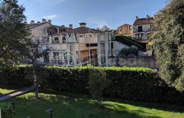 appartamento in vendita a Guidonia Montecelio in zona Marco Simone