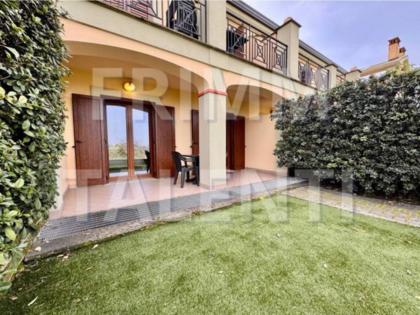 appartamento in vendita a Guidonia Montecelio in zona Marco Simone