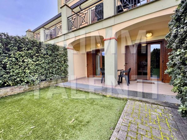 appartamento in vendita a Guidonia Montecelio in zona Marco Simone