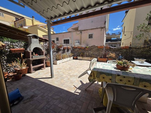 appartamento in vendita a Guidonia Montecelio in zona Guidonia