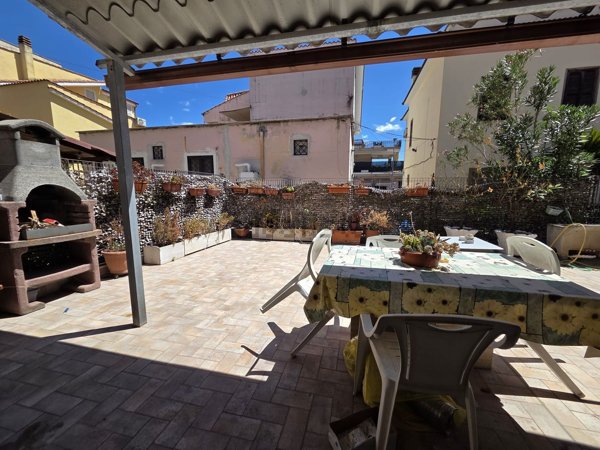 appartamento in vendita a Guidonia Montecelio in zona Villalba