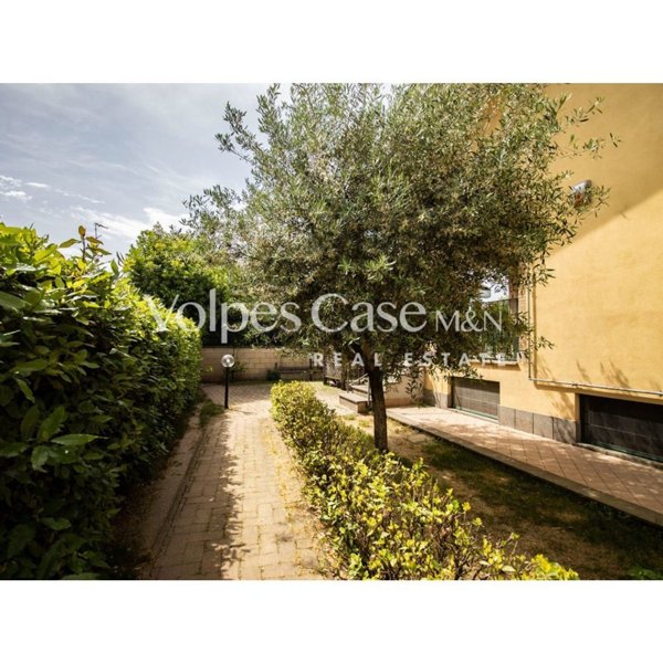 casa indipendente in vendita a Guidonia Montecelio in zona Marco Simone