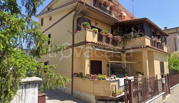 appartamento in vendita a Guidonia Montecelio in zona Villalba