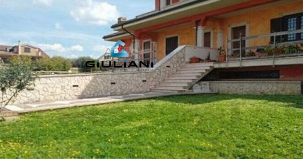 appartamento in vendita a Guidonia Montecelio in zona Montecelio