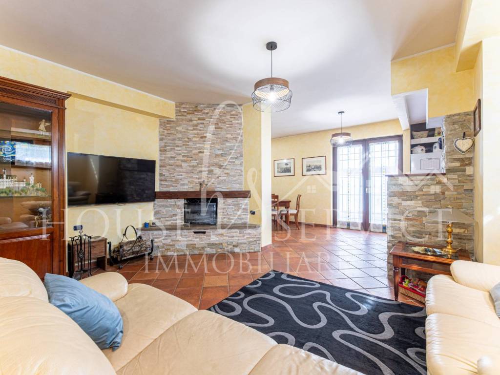 casa indipendente in vendita a Guidonia Montecelio