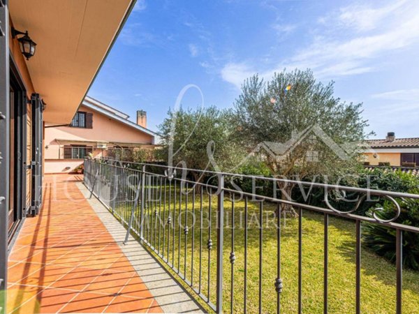 casa indipendente in vendita a Guidonia Montecelio