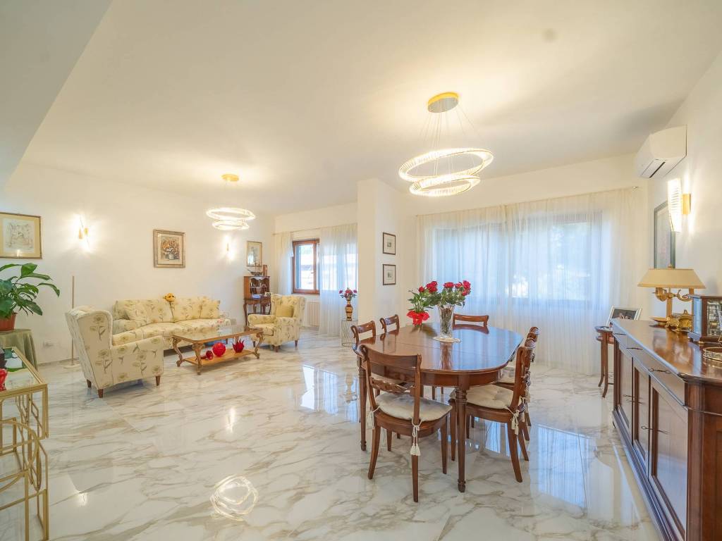 appartamento in vendita a Guidonia Montecelio in zona Colleverde